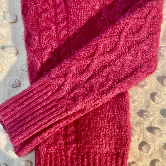 Halogen X Atlantic-Pacific Pink Cable Knit Sweater - Picture 4 of 5